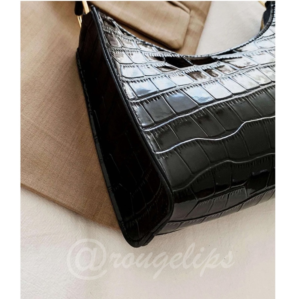 Crocodile Pattern PU Leather Black Baguette Handbag - Picture 3 of 7